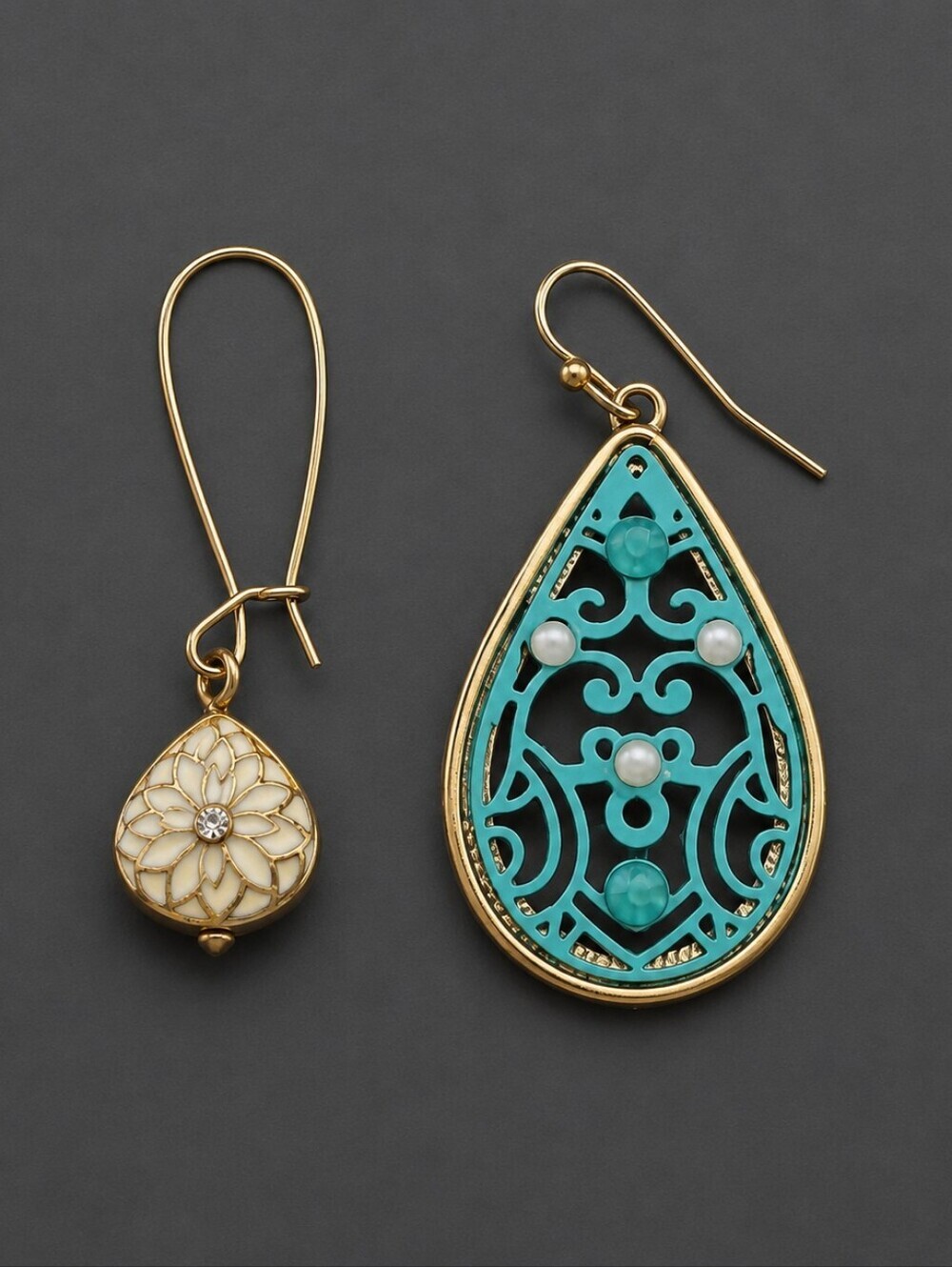 3/$30 VTG Mismatched Floral Teardrop Hoop Dangle Hook Earrings